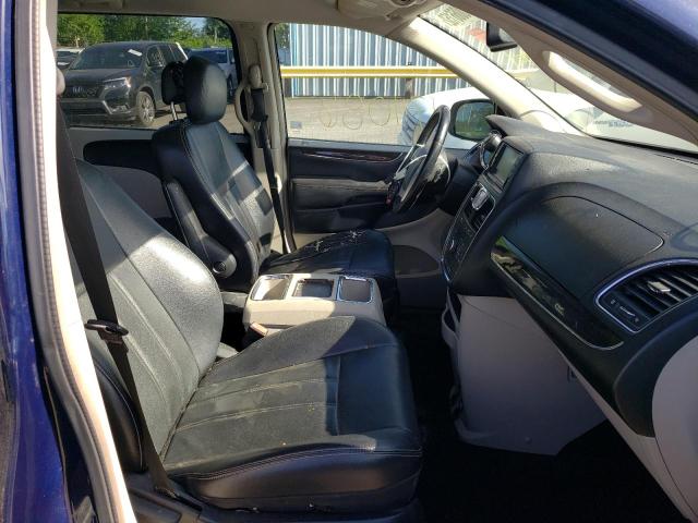 Photo 5 from auction – 2013 CHRYSLER TOWN & COU with VIN 2C4RC1BG3DR630346