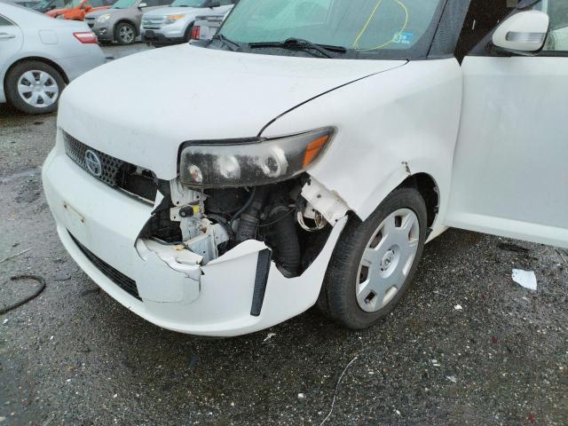 Photo 9 from auction – 2008 TOYOTA SCION XB with VIN JTLKE50EX81049753