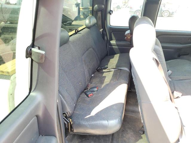 Photo 6 from auction – 2001 CHEVROLET SILVERADO with VIN 2GCEC19WX11259269