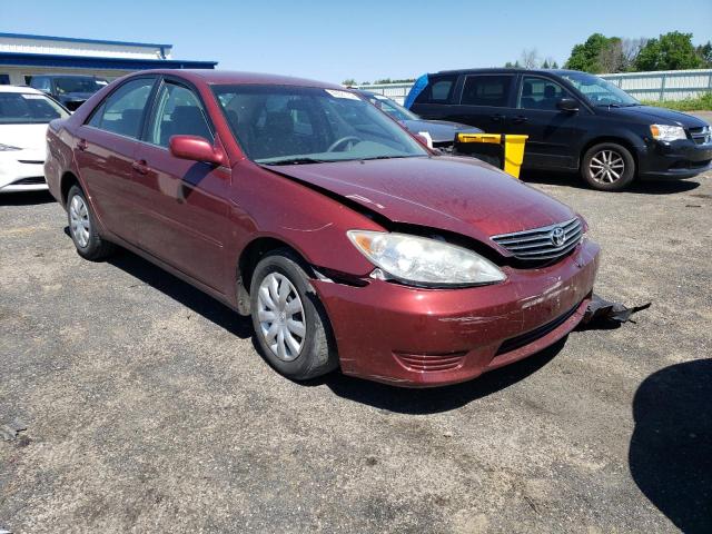 TOYOTA CAMRY LE 2005 with VIN 4T1BE30K65U040298 - Photo from auction