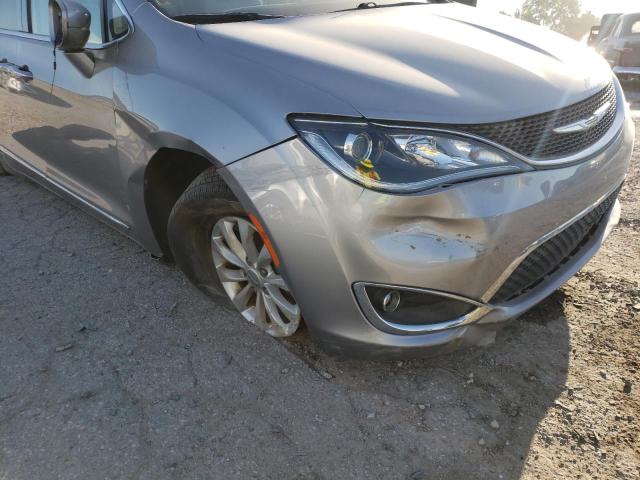 Photo 9 from auction – 2017 CHRYSLER PACIFICA T with VIN 2C4RC1BG2HR556102