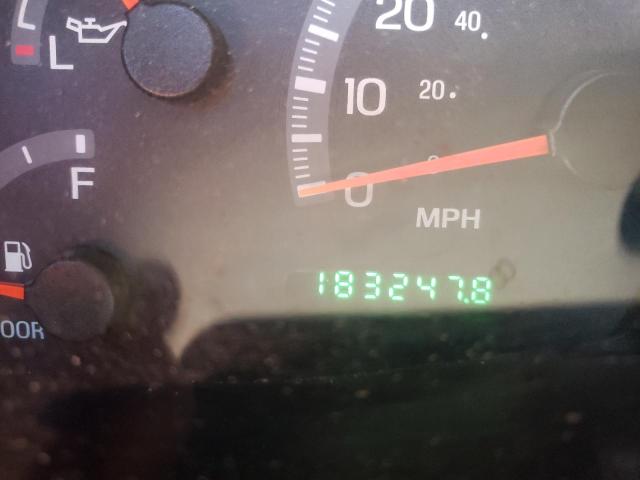 Photo 8 from auction – 2002 FORD EXPEDITION with VIN 1FMRU15W92LA61519