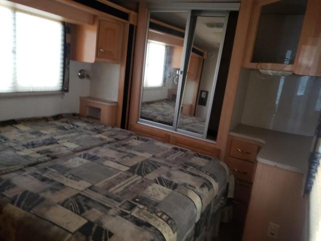 Photo 6 from auction – 2004 FREIGHTLINER CHASSIS X with VIN 4UZAAHAK84CM57476