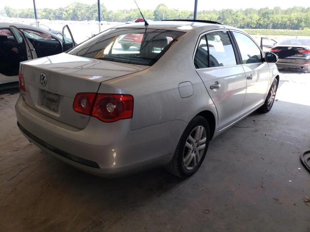 Photo 4 from auction – 2007 VOLKSWAGEN JETTA WOLF with VIN 3VWEF71K97M198417