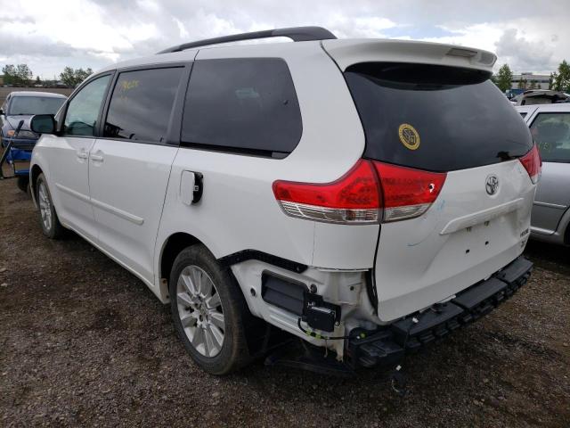Photo 3 from auction – 2014 TOYOTA SIENNA XLE with VIN 5TDDK3DC1ES088501