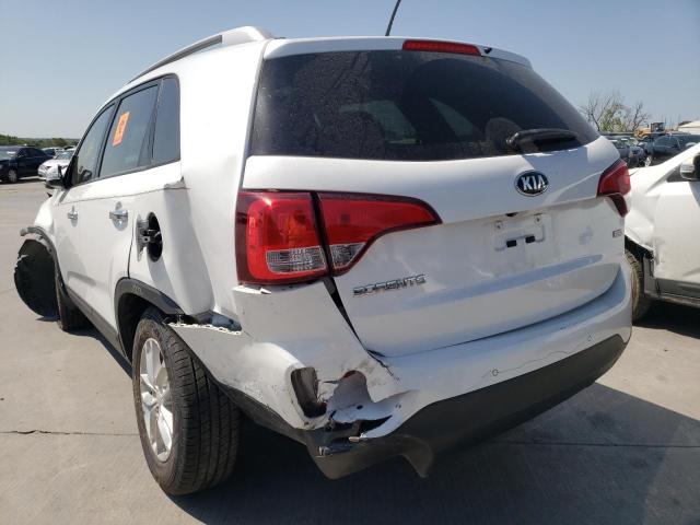 Photo 3 from auction – 2015 KIA SORENTO LX with VIN 5XYKT4A69FG645260
