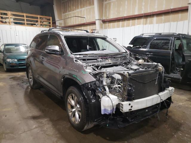 TOYOTA HIGHLANDER 2015 مع رقم تعريف المركبة 5TDJKRFH6FS155741 - صورة من المزاد