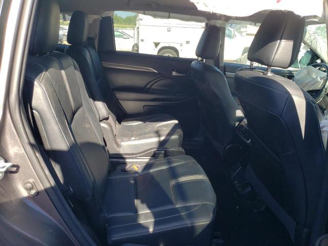 Photo 6 from auction – 2017 TOYOTA HIGHLANDER with VIN 5TDJZRFH0HS438263
