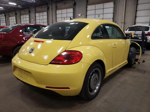 Photo 4 from auction – 2012 VOLKSWAGEN BEETLE with VIN 3VWJP7AT5CM664195