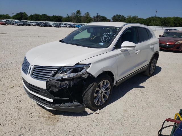 Photo 2 from auction – 2016 LINCOLN MKC SELECT with VIN 5LMCJ2C99GUJ15899