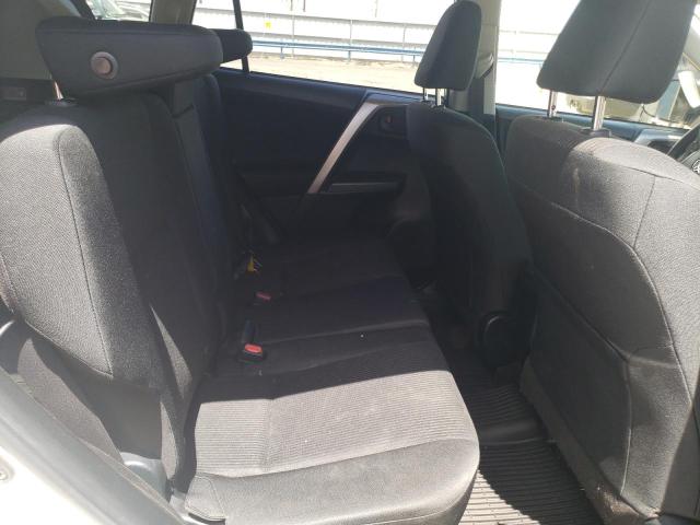 Photo 6 from auction – 2018 TOYOTA RAV4 LE with VIN JTMBFREV9JJ246671