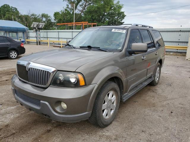 Photo 2 from auction – 2003 LINCOLN NAVIGATOR with VIN 5LMFU28RX3LJ01183