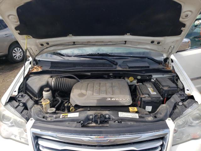 Photo 7 from auction – 2013 CHRYSLER TOWN & COU with VIN 2C4RC1GG0DR694594
