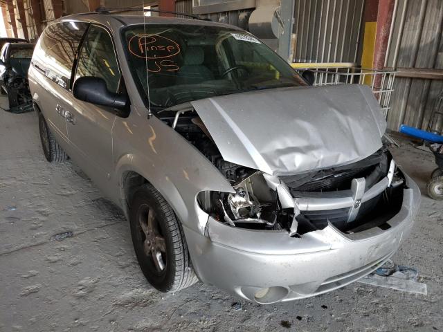 DODGE GRAND CARA 2005 with VIN 2D4GP44L55R351153 - Photo from auction
