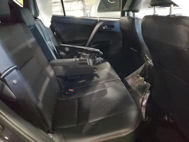 Photo 6 from auction – 2017 TOYOTA RAV4 SE with VIN JTMJFREV8HJ702617