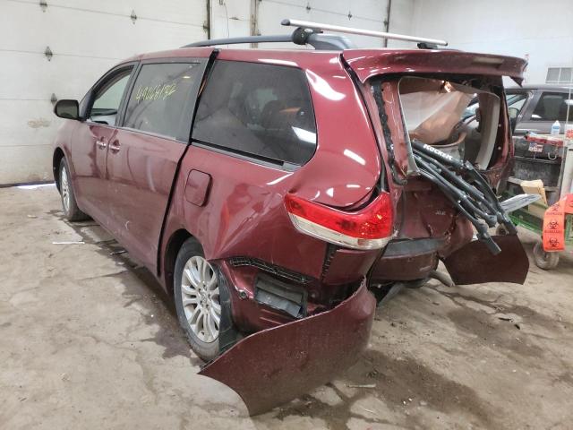 Photo 3 from auction – 2012 TOYOTA SIENNA XLE with VIN 5TDYK3DC0CS246471
