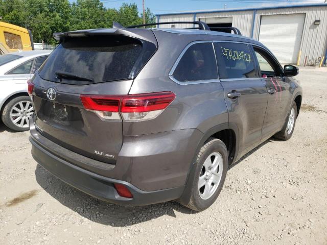 Photo 4 from auction – 2017 TOYOTA HIGHLANDER with VIN 5TDJZRFH8HS480776