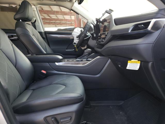 Photo 5 from auction – 2022 TOYOTA HIGHLANDER with VIN 5TDFZRAH9NS111725