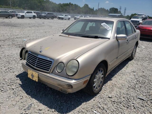 Photo 2 from auction – 2001 MERCEDES-BENZ E 320 with VIN WDBJF65J51B329370