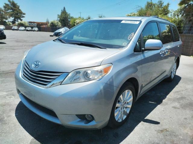 Photo 2 from auction – 2012 TOYOTA SIENNA XLE with VIN 5TDDK3DC8CS030267