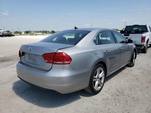 Photo 4 from auction – 2014 VOLKSWAGEN PASSAT SE with VIN 1VWBS7A3XEC070452