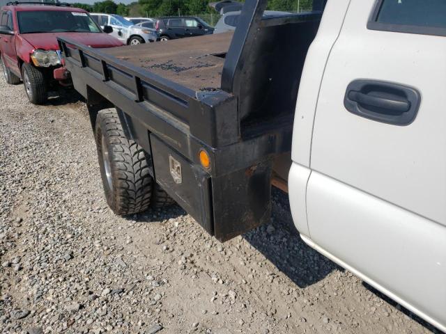 Photo 9 from auction – 2006 CHEVROLET SILVERADO with VIN 1GBJC33UX6F144628