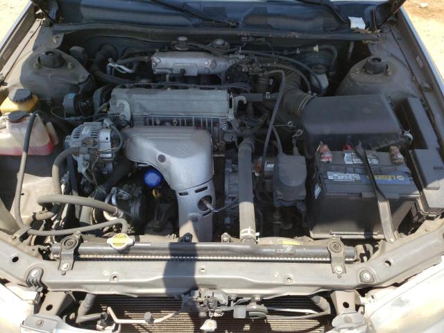 Photo 7 from auction – 2001 TOYOTA CAMRY CE with VIN 4T1BG22K61U044136