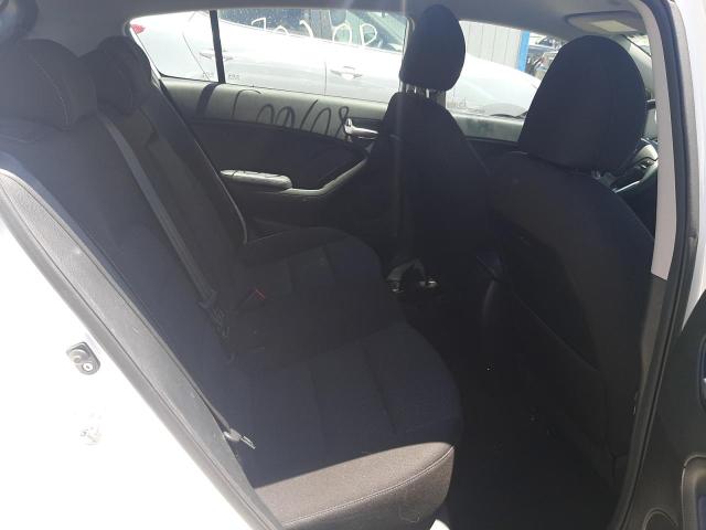 Photo 6 from auction – 2017 KIA FORTE LX with VIN KNAFK5A80H5681150