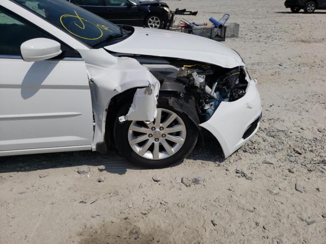 Photo 9 from auction – 2013 CHRYSLER 200 TOURIN with VIN 1C3BCBEG0DN659520