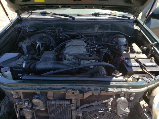 Photo 7 from auction – 2002 TOYOTA SEQUOIA LI with VIN 5TDBT48A02S085748