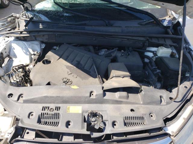 Photo 7 from auction – 2015 TOYOTA HIGHLANDER with VIN 5TDJKRFH8FS076104