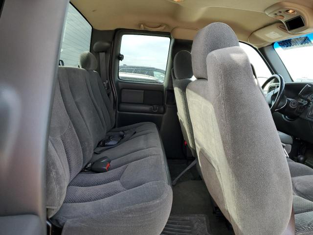 Photo 6 from auction – 2003 CHEVROLET SILVERADO with VIN 2GCEK19T931195608