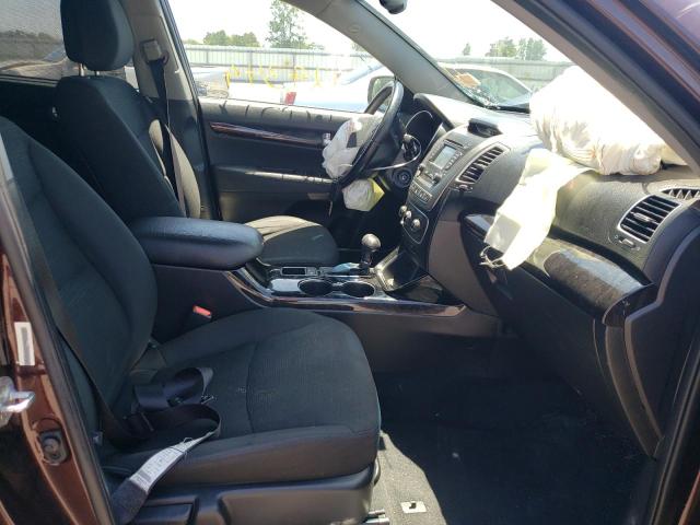 Photo 5 from auction – 2015 KIA SORENTO LX with VIN 5XYKTDA67FG618008