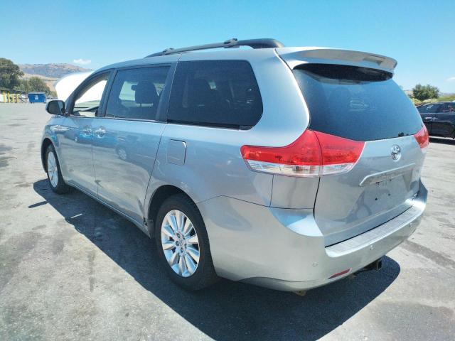 Zdjęcie 3 z aukcji – 2012 TOYOTA SIENNA XLE z VIN 5TDDK3DC8CS030267