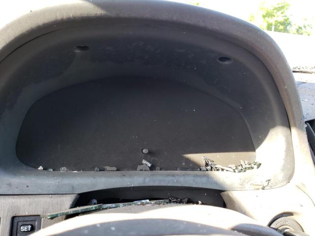 Photo 8 from auction – 2001 LEXUS RX 300 with VIN JTJGF10U610111785