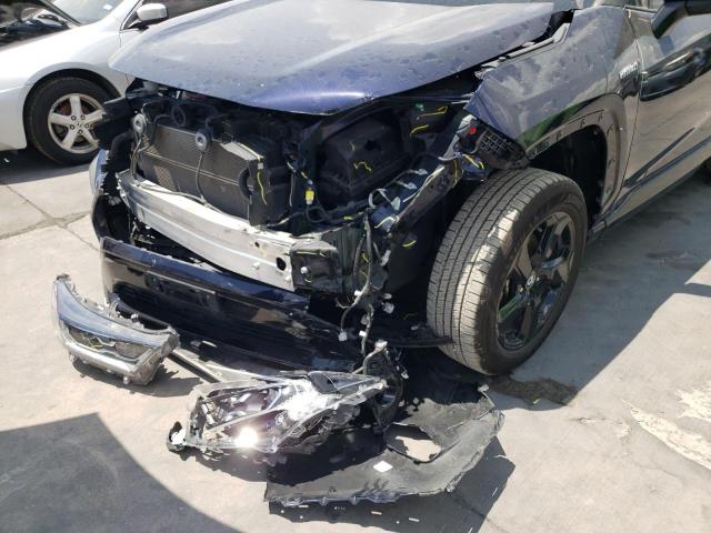 Photo 9 from auction – 2020 TOYOTA RAV4 XSE with VIN 2T3EWRFV8LW096360