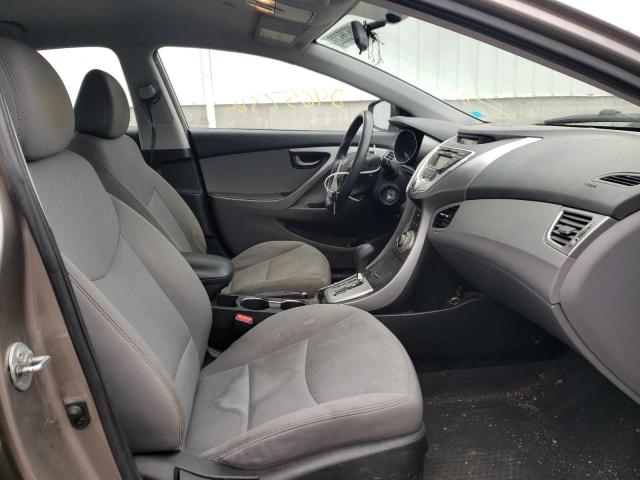 Photo 5 from auction – 2012 HYUNDAI ELANTRA GL with VIN 5NPDH4AE7CH142977