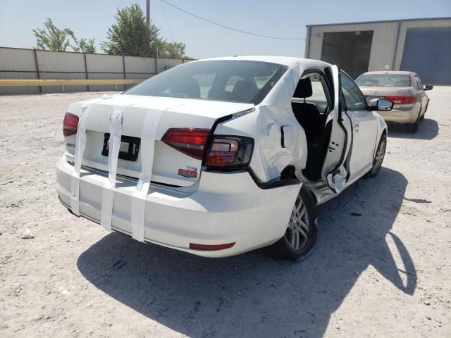 Photo 4 from auction – 2018 VOLKSWAGEN JETTA S with VIN 3VW2B7AJ0JM237392