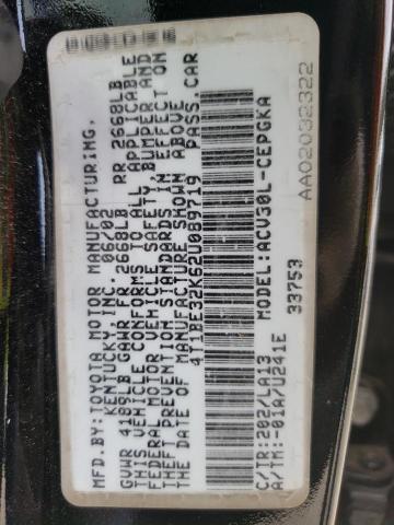 Photo 10 from auction – 2002 TOYOTA CAMRY LE with VIN 4T1BE32K62U089719