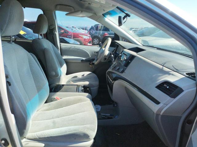 Photo 5 from auction – 2011 TOYOTA SIENNA LE with VIN 5TDKK3DC2BS055428