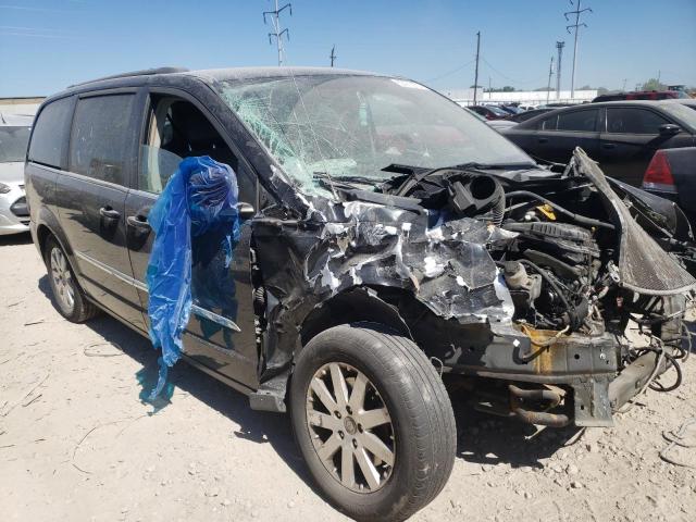 CHRYSLER TOWN & COU 2015 with VIN 2C4RC1BG6FR583588 - Photo from auction