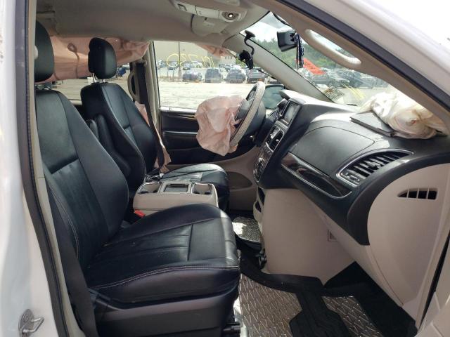 Photo 5 from auction – 2016 CHRYSLER TOWN & COU with VIN 2C4RC1BG1GR293454