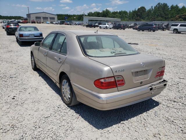Photo 3 from auction – 2001 MERCEDES-BENZ E 320 with VIN WDBJF65J51B329370