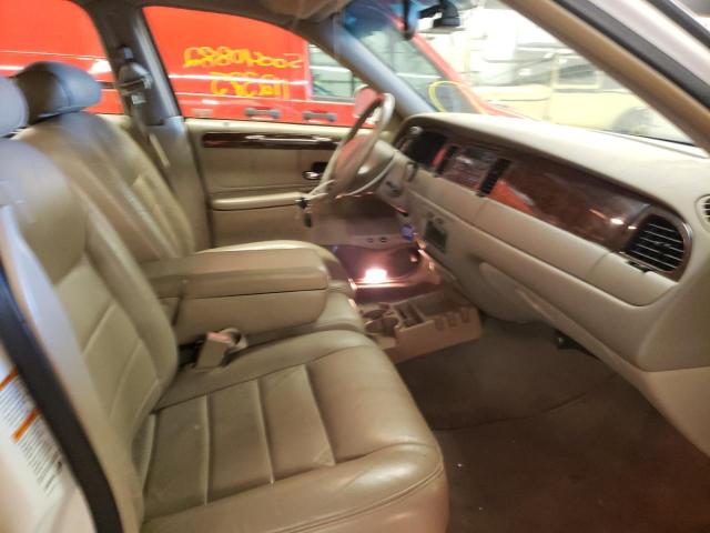 Photo 5 from auction – 2001 LINCOLN TOWN CAR E with VIN 1LNHM81W61Y673155