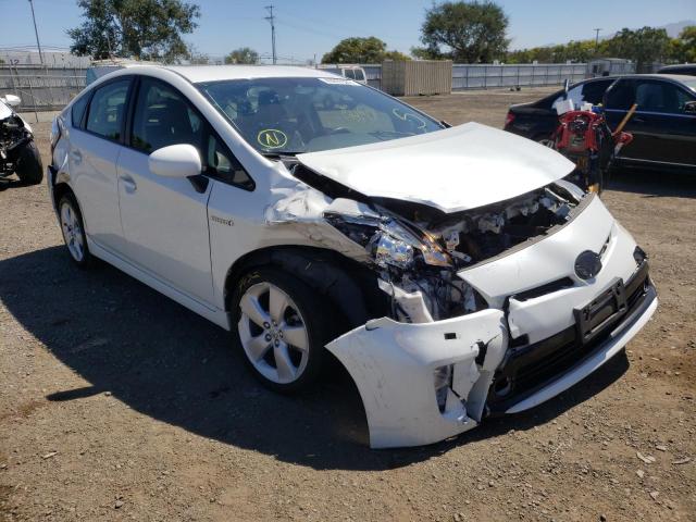 TOYOTA PRIUS 2014 مع رقم تعريف المركبة JTDKN3DU3E1740765 - صورة من المزاد