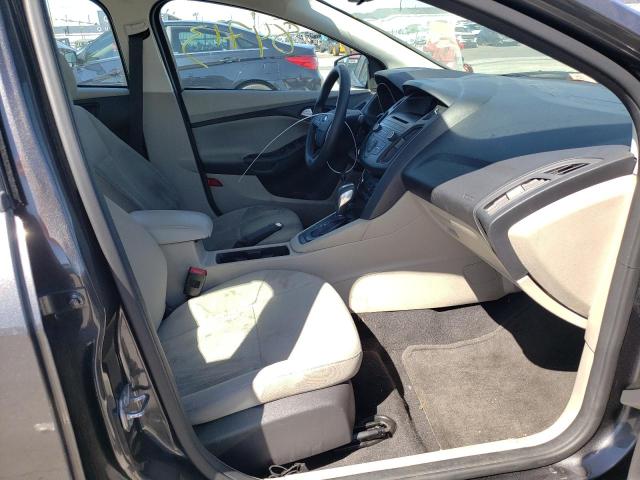 Photo 5 from auction – 2015 FORD FOCUS SE with VIN 1FADP3F28FL334345