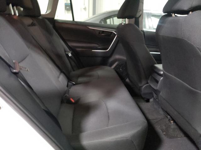 Photo 6 from auction – 2019 TOYOTA RAV4 LE with VIN 2T3F1RFV9KW030109