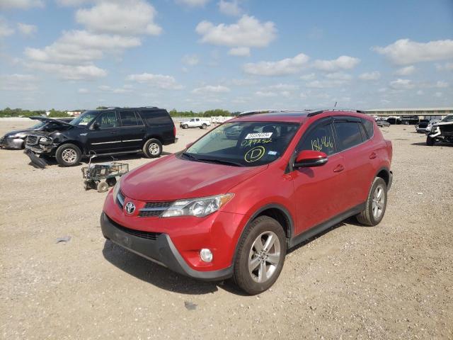 Photo 2 from auction – 2015 TOYOTA RAV4 XLE with VIN JTMWFREV5FJ039252