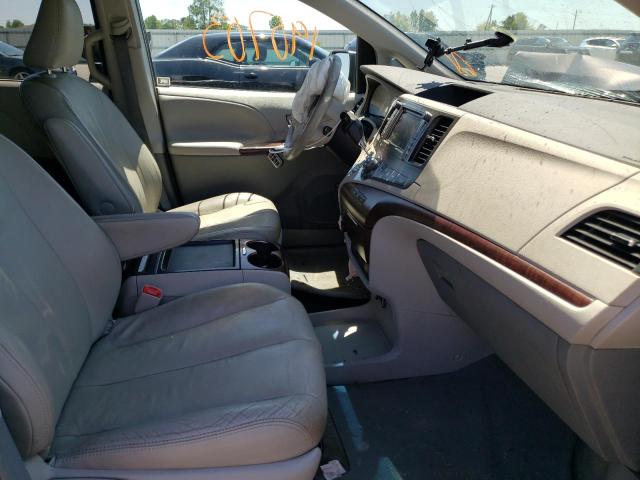 Photo 5 from auction – 2011 TOYOTA SIENNA XLE with VIN 5TDYK3DC3BS151031