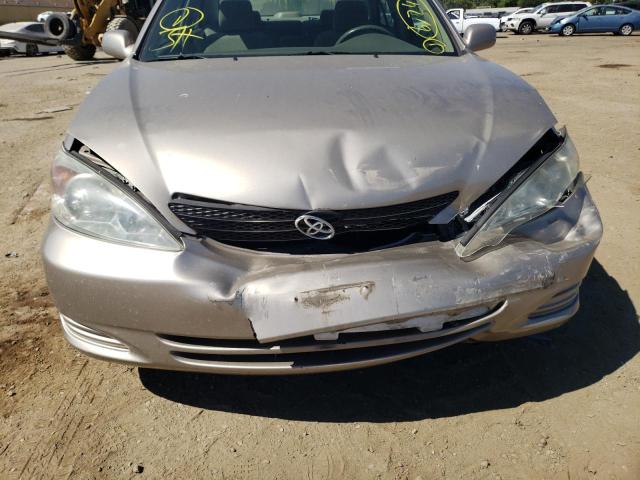 Photo 9 from auction – 2003 TOYOTA CAMRY LE with VIN 4T1BE30K13U647965